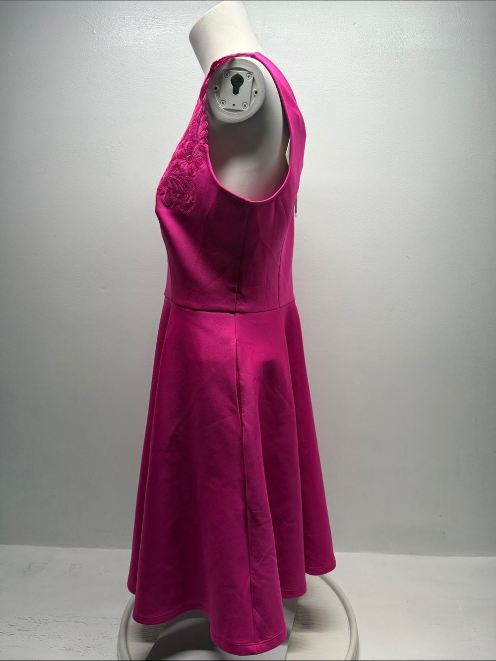 Ted Baker Taliia Dress EmbroideredMidi Floral Fit N Flare Sleeveless Pink NWT 8 - Picture 8 of 13